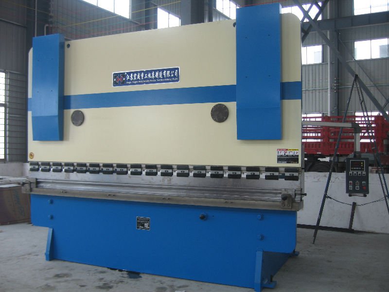 WC67Y系列液壓板料折彎?rùn)C(jī)